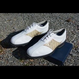 Footjoy Dryjoy (never worn)